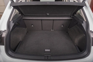 Внедорожник Volkswagen Tiguan 2018 года, 2369000 рублей, Томск