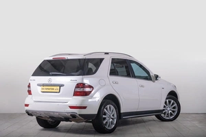 Внедорожник Mercedes-benz M-класс 2011 года, 2119000 рублей, Томск