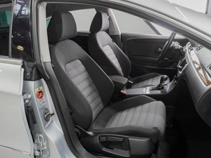 Седан Volkswagen Passat CC 2011 года, 1239000 рублей, Тюмень