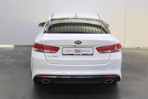 Седан Kia Optima 2017 года, 1800000 рублей, Брянск