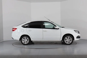 Седан ВАЗ (LADA) Granta 2023 года, 840000 рублей, Брянск