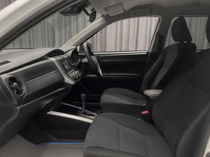 Универсал Toyota Corolla Fielder 2019 года, 1399000 рублей, Красноярск