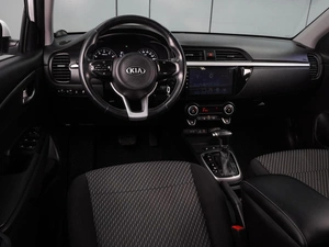 Седан Kia Rio 2018 года, 1537000 рублей, Воронеж