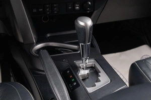 Внедорожник Toyota RAV4 2017 года, 2499000 рублей, Оренбург