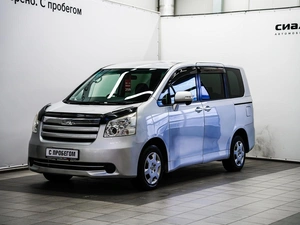 Минивэн Toyota Noah 2008 года, 1150000 рублей, Красноярск