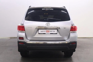 Внедорожник Toyota Highlander 2011 года, 1870000 рублей, Брянск