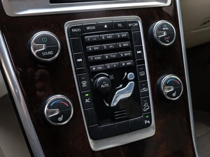 Внедорожник Volvo XC60 2012 года, 1500000 рублей, Краснодар