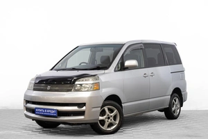Минивэн Toyota Voxy 2005 года, 1319000 рублей, Барнаул