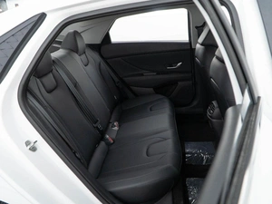 Седан Hyundai Elantra 2026 года, 2699077 рублей, Москва