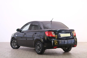 Седан Kia Rio 2011 года, 829000 рублей, Омск