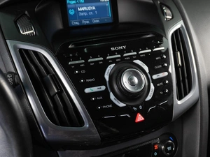 Хетчбэк Ford Focus 2012 года, 1199000 рублей, Тюмень