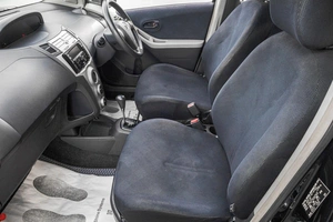 Хетчбэк Toyota Vitz 2006 года, 599000 рублей, Барнаул