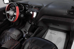 Седан Kia Rio 2013 года, 799000 рублей, Челябинск