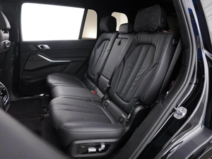 Внедорожник BMW X7 2021 года, 8299324 рублей, Москва