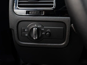 Внедорожник Volkswagen Touareg 2014 года, 2468000 рублей, Краснодар