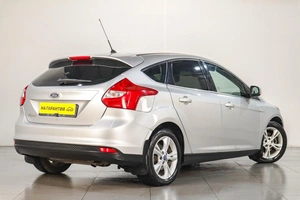 Хетчбэк Ford Focus 2013 года, 859000 рублей, Челябинск