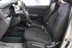 Седан Kia Rio 2014 года, 959000 рублей, Омск