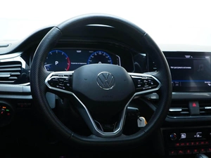 Лифтбек Volkswagen Polo 2021 года, 1849444 рублей, Москва