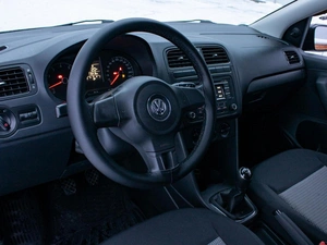 Седан Volkswagen Polo 2015 года, 959000 рублей, Петрозаводск