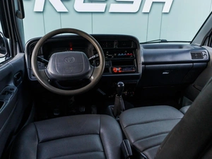 Минивэн Toyota Hiace 2002 года, 1000000 рублей, Большой Сочи