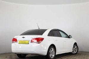 Седан Chevrolet Cruze 2010 года, 569000 рублей, Пермь