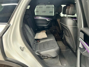 Внедорожник Volkswagen Touareg 2018 года, 3975000 рублей, Красноярск