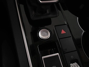 Внедорожник Volkswagen Touareg 2020 года, 6599000 рублей, Аксай