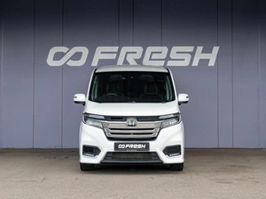Минивэн Honda Stepwgn Spada 2017 года, 2120000 рублей, Краснодар