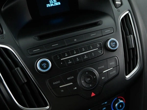 Хетчбэк Ford Focus 2017 года, 1178055 рублей, Москва
