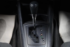 Седан Toyota Corolla Axio 2021 года, 1404000 рублей, Новосибирск
