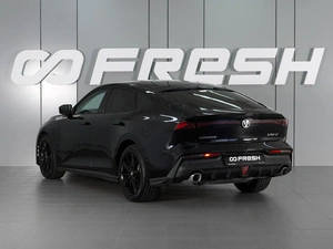 Лифтбек Changan UNI-V 2024 года, 2098000 рублей, Красный Пахарь