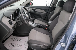 Седан Chevrolet Cruze 2010 года, 639000 рублей, Красноярск