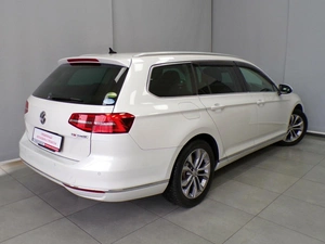 Седан Volkswagen Passat 2015 года, 1699500 рублей, Красноярск