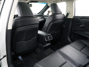 Седан Lexus ES 2020 года, 3227077 рублей, Москва