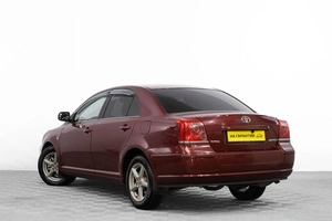 Седан Toyota Avensis 2005 года, 789000 рублей, Барнаул