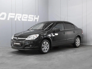 Седан Opel Astra 2011 года, 460000 рублей, Омск