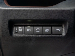 Внедорожник Toyota RAV4 2024 года, 5300000 рублей, Красноярск
