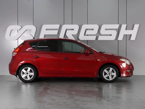 Хетчбэк Hyundai i30 2010 года, 799000 рублей, Красный Пахарь