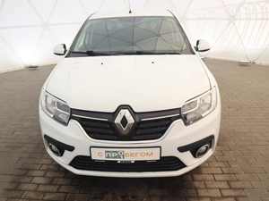 Хэтчбек Renault Sandero 2018 года, 920000 рублей, Орёл