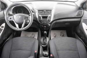 Седан Hyundai Solaris 2014 года, 1149000 рублей, Красноярск