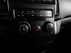 Хетчбэк Hyundai i30 2010 года, 729000 рублей, Тюмень