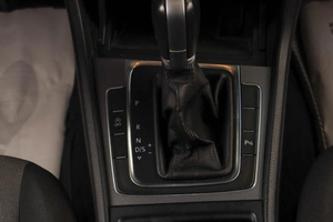 Хетчбэк Volkswagen Golf 2013 года, 1289000 рублей, Челябинск