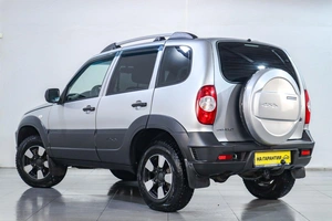 Внедорожник Chevrolet Niva 2018 года, 849000 рублей, Челябинск