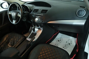 Седан Mazda 3 2011 года, 889000 рублей, Омск