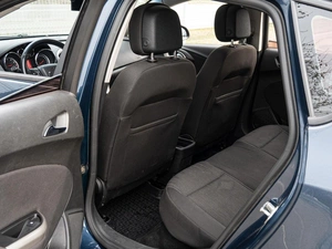 Хетчбэк Opel Astra 2011 года, 695000 рублей, Краснодар