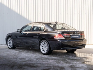 Седан BMW 7 серия 2004 года, 1990000 рублей, Краснодар