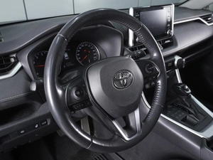 Внедорожник Toyota RAV4 2021 года, 3250000 рублей, Ростов-на-Дону