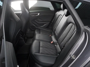 Седан Audi A5L 2025 года, 5760000 рублей, Красный Пахарь