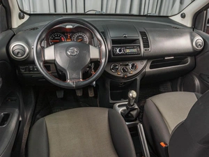 Хетчбэк Nissan Note 2012 года, 699000 рублей, Тюмень