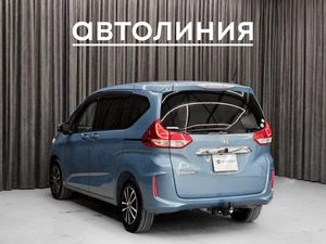 Минивэн Honda Freed 2017 года, 1550000 рублей, Красноярск